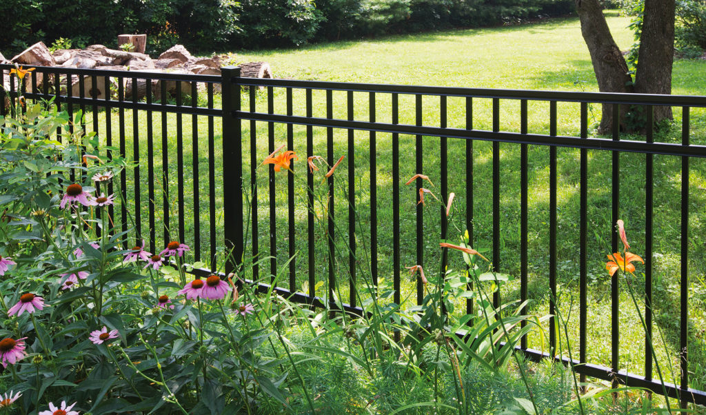 Wood Picket Fences and ActiveYards Picket Fences